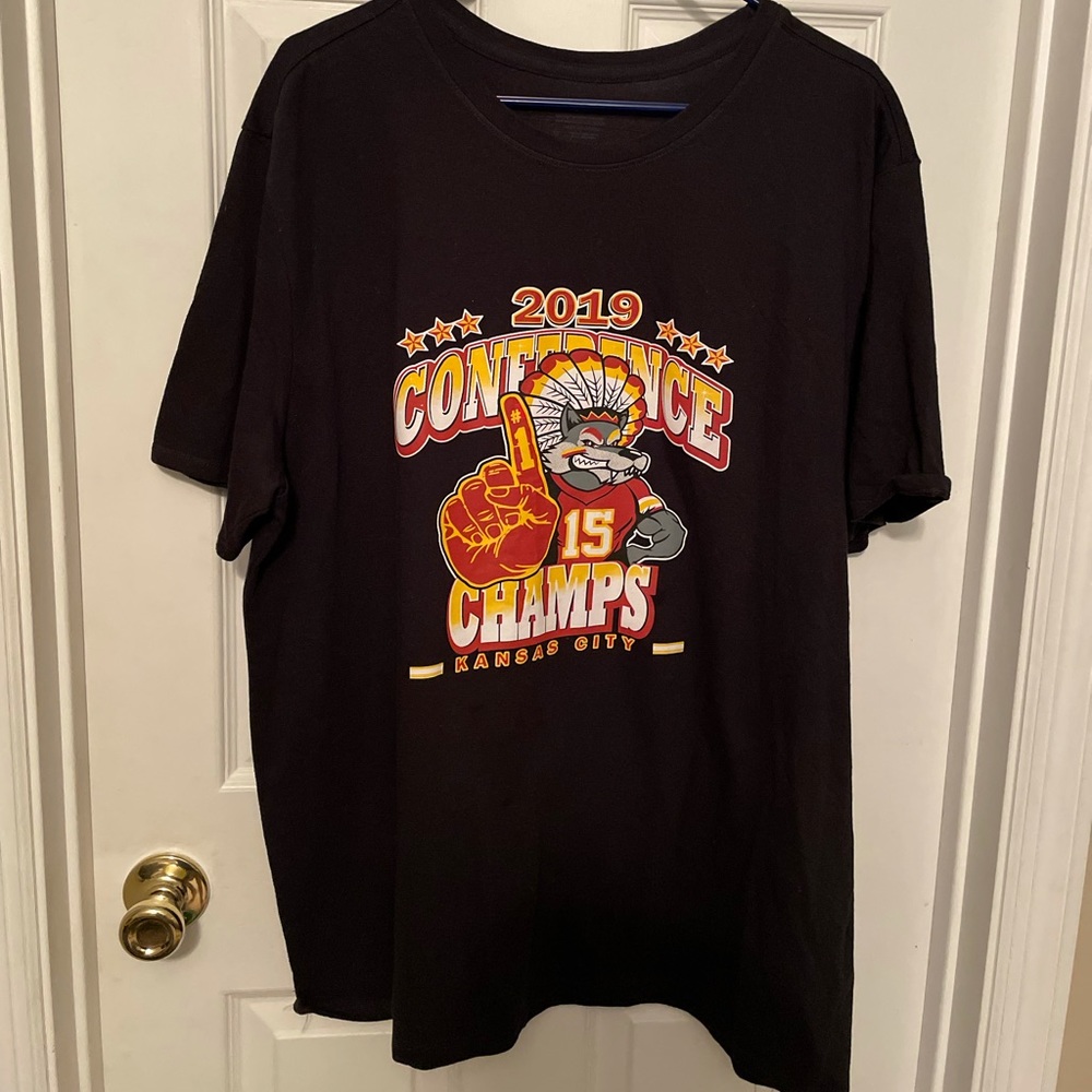 Kansas City Chiefs t-shirt size 2X, worn once during the 2019 Super Bowl